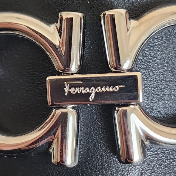 Ferragamo Rolo heel - Picture 10 of 11